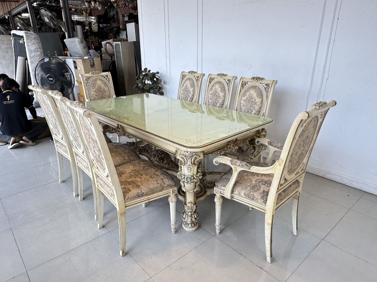 ชุดโต๊ะทานอาหาร สไตล์หลุยส์ 8 ที่นั่ง ท็อปกระจก ไม้จริงกลางไม้ MDF โครงขาแกะสลัก พร้อมเก้าอี้ ชุดโต๊ะทานอาหาร สไตล์หลุยส์ 8 ที่นั่ง ท็อปกระจก ไม้จริงกลางไม้ MDF โครงขาแกะสลัก พร้อมเก้าอี้