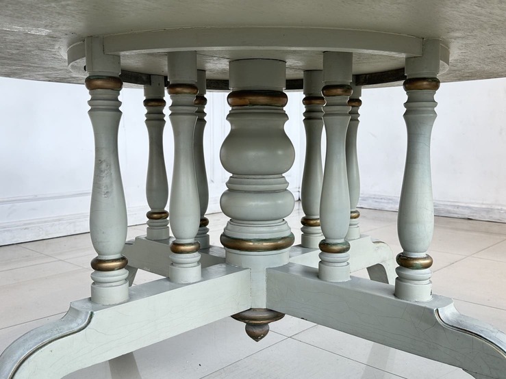 ชุดโต๊ะทานอาหาร สไตล์หลุยส์ 4 ที่นั่ง ท็อปกระจก โครงไม้จริงกลางไม้อัด ขาไม้จริง พร้อมเก้าอี้หลังสูง ชุดโต๊ะทานอาหาร สไตล์หลุยส์ 4 ที่นั่ง ท็อปกระจก โครงไม้จริงกลางไม้อัด ขาไม้จริง พร้อมเก้าอี้หลังสูง