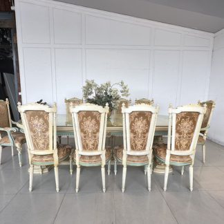 ชุดโต๊ะทานอาหาร สไตล์หลุย… ชุดโต๊ะทานอาหาร สไตล์หลุย…