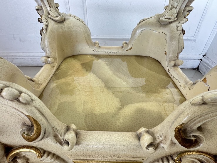 ชุดรับแขก แบรนด์ SILIK สไตล์หลุยส์ 7 ที่นั่ง โต๊ะกลางและโต๊ะข้าง ท็อปกระจก พร้อมเก้าอี้ ชุดรับแขก แบรนด์ SILIK สไตล์หลุยส์ 7 ที่นั่ง โต๊ะกลางและโต๊ะข้าง ท็อปกระจก พร้อมเก้าอี้