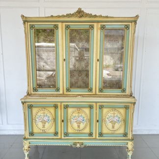 ตู้โชว์ไม้จริง แบรนด์ SIL…