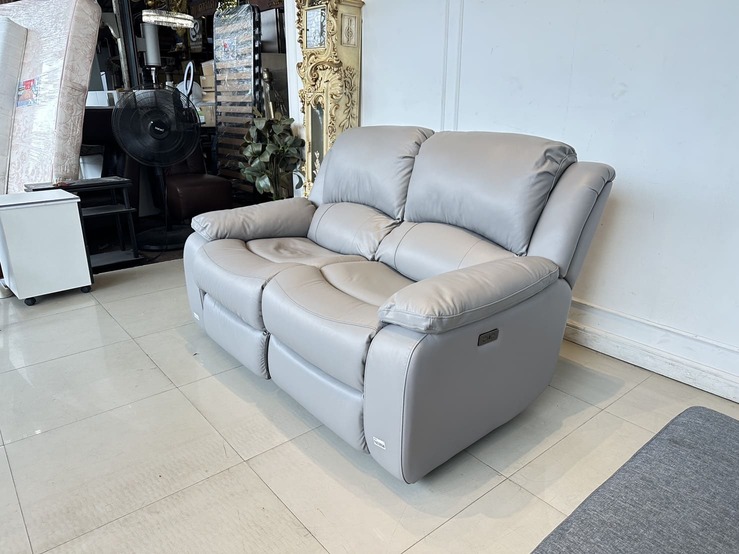 โซฟาปรับไฟฟ้า 2 ที่นั่ง แบรนด์ NOVENA รุ่น ELZA เบาะหนังแท้ผิวสัมผัสสีเทา โซฟาปรับไฟฟ้า 2 ที่นั่ง แบรนด์ NOVENA รุ่น ELZA เบาะหนังแท้ผิวสัมผัสสีเทา