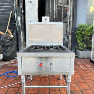 เตาสแตนเลส เกรด 304 (เตาไทย) 2 หัว หัวเตา KB5 1 ก็อกน้ำ ด้านบนเตามีรางน้ำ ชั้นวางระแนง (ขนาดกว้าง 102 CM.