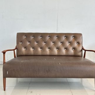 โซฟาไม้ /แหย่ง ช่วงบนและฐานแยกได้ ไม้จริงทั้งตัวสีน้ำตาล