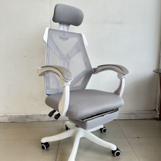 โต๊ะทำงาน สไตล์วินเทจ ไม้จริงแกะสลัก ท็อปหนังสีน้ำตาล 2 ลิ้นชัก งานนำเข้า