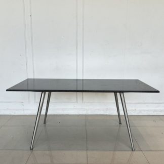 โต๊ะทานอาหาร ท็อปหินอ่อนสีดำ แผ่นรองเหล็ก ขาสแตนเลส