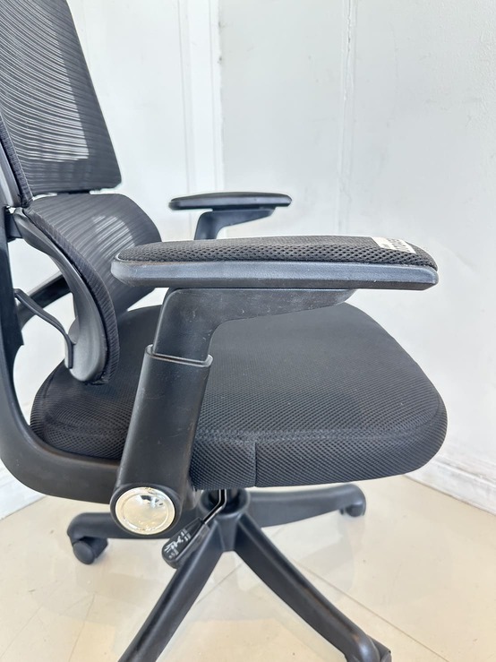 เก้าอี้สำนักงานหลังสูง มีที่พักคอ เบาะผ้า พิงหลังตาข่าย เก้าอี้สำนักงานหลังสูง มีที่พักคอ เบาะผ้า พิงหลังตาข่าย