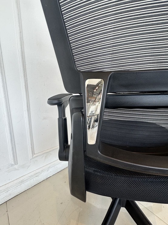 เก้าอี้สำนักงานหลังสูง มีที่พักคอ เบาะผ้า พิงหลังตาข่าย เก้าอี้สำนักงานหลังสูง มีที่พักคอ เบาะผ้า พิงหลังตาข่าย