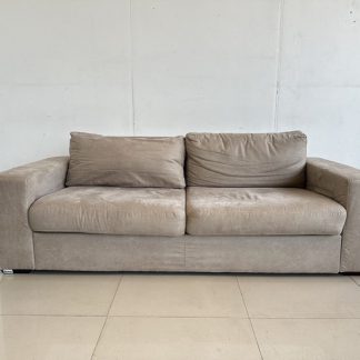 โซฟา 2 ที่นั่ง เบาะผ้าสีน้ำตาล โครงขาไม้จริง