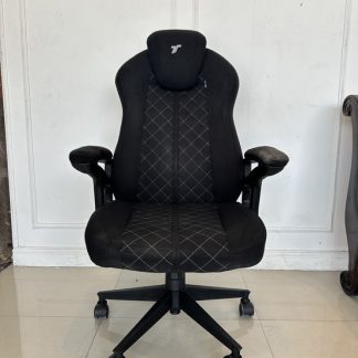 เก้าอี้เกมมิ่ง แบรนด์ TTRacing เบาะผ้าสีดำ