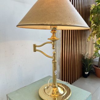 โคมไฟตั้งโต๊ะ โป๊ะผ้าสีคร…