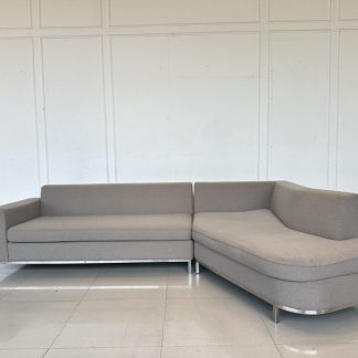 โซฟา 3 ที่นั่ง เบาะผ้าสีเทา