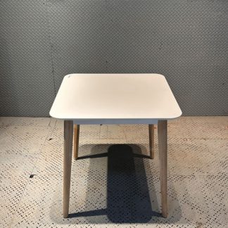 โต๊ะทานอาหาร ท็อปไม้ MDF …